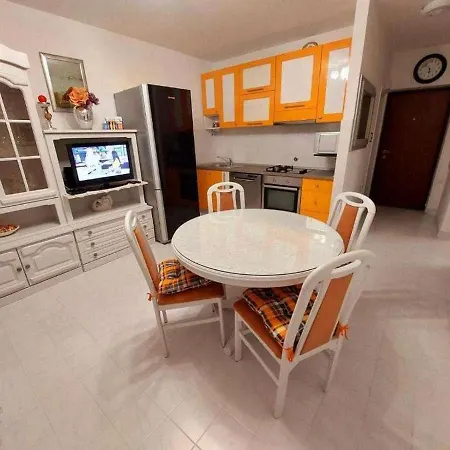 Appartamento With A Parking Space - 22919 Spalato