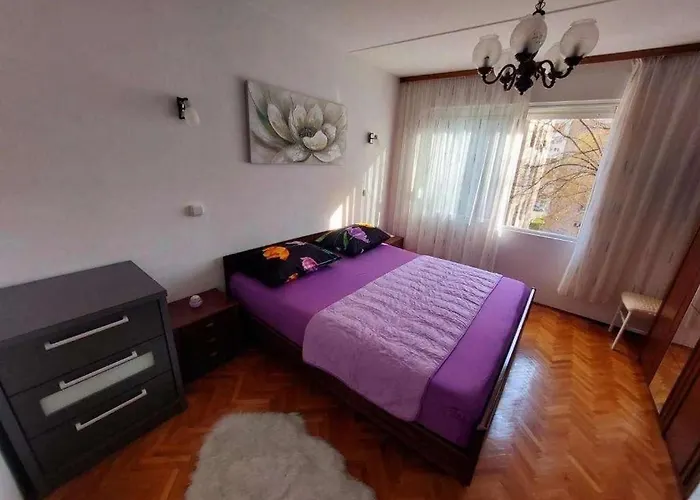 With Parking Space - 22919 Сплит